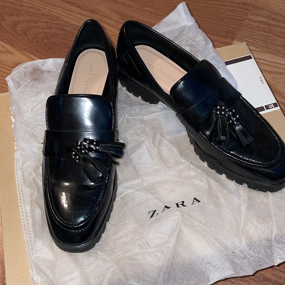 Zara Shoes - Zara brand casual loafers